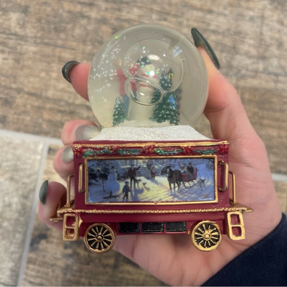 Thomas Kinkade Wonderland Express Snow Globe Train Winter Wonderland Snow Man - Picture 2 of 8